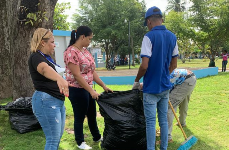 Hospital Rodolfo realiza “Jornada de Limpieza” en su entorno