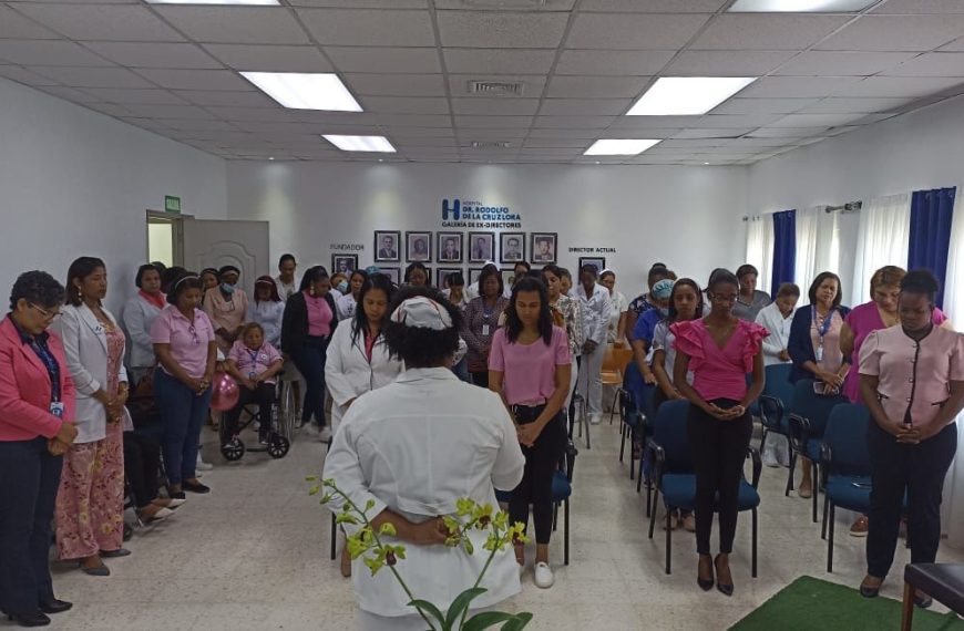 Las autoridades del Hospital Dr Rodolfo de la Cruz Lora (HRDLCL), conmemoraron el «Día Internacional de la Mujer » entre canciones y motivaciones.