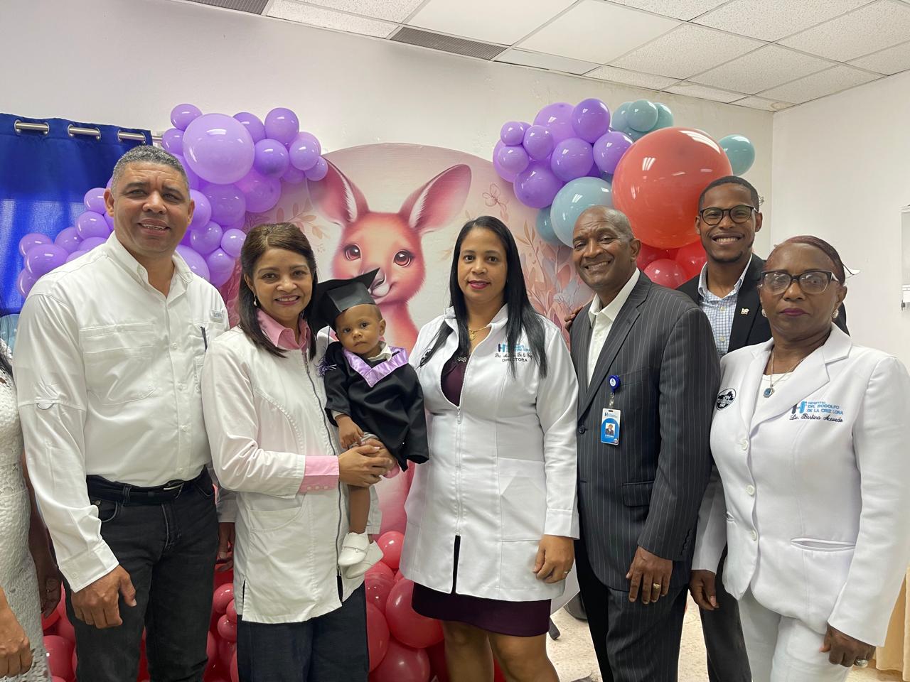 Lee más sobre el artículo Hospital Rodolfo celebra primera graduación del “Programa Mamá Canguro”