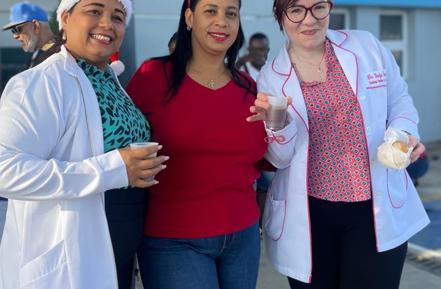 HRDLCL da la bienvenida a la navidad con aguinaldo.