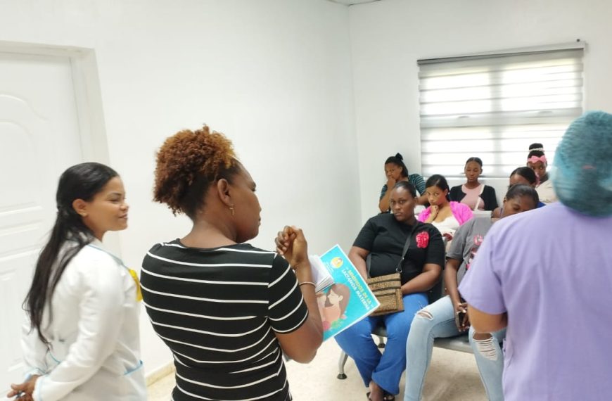 Hospital Rodolfo de la Cruz Lora concluye la Semana Mundial de la Lactancia Materna con tercera charla educativa