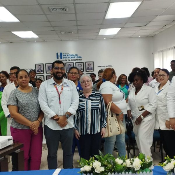 Servidores de la salud del HRDLCL se capacitan sobre diagnóstico y tratamiento contra Tuberculosis