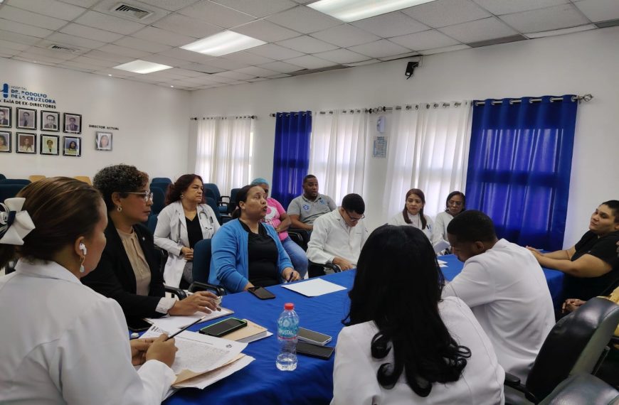 HRDLCL celebra encuentro mensual con los comités institucionales