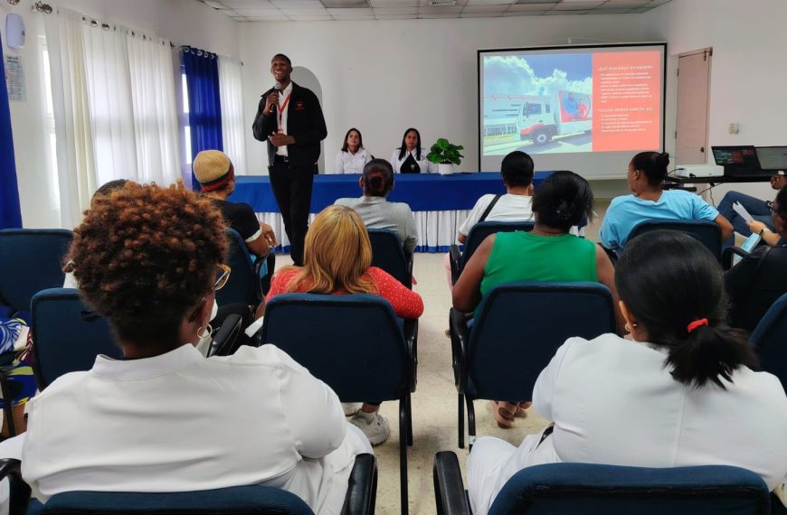 Charla sobre donaci&oacute;n de sangre impulsa jornada solidaria en hospital Rodolfo